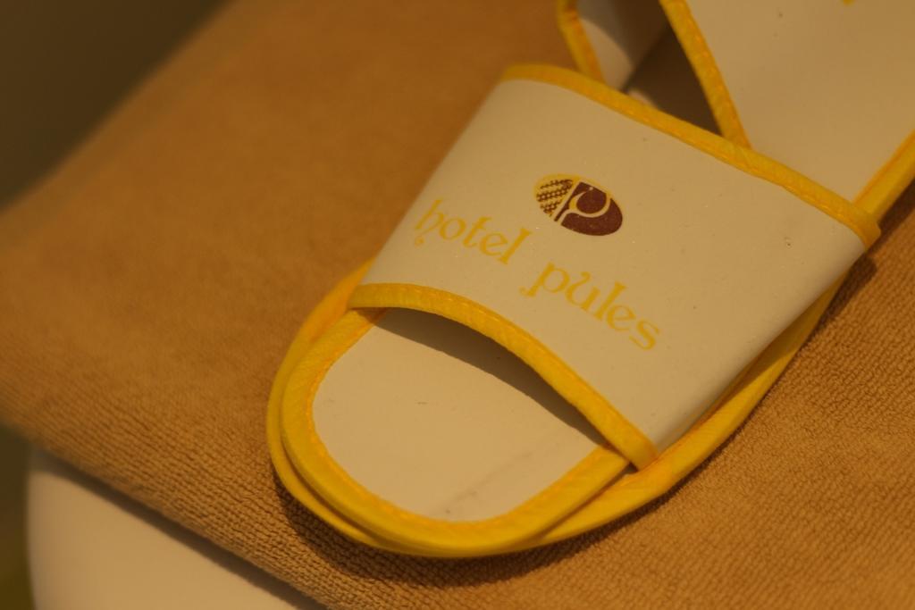 Hotel Pules Yogyakarta Rom bilde