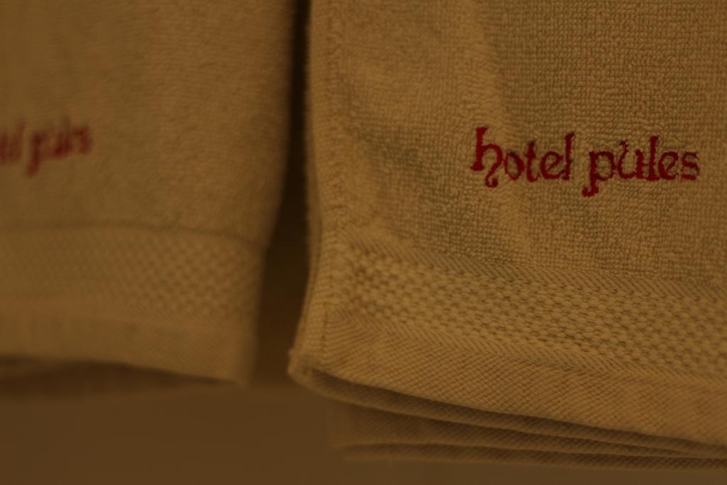 Hotel Pules Yogyakarta Rom bilde